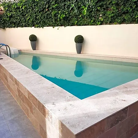 D'hotes Belle Vigneronne 4* مونتانياك