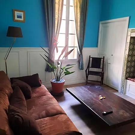 D'hotes Belle Vigneronne 4* مونتانياك